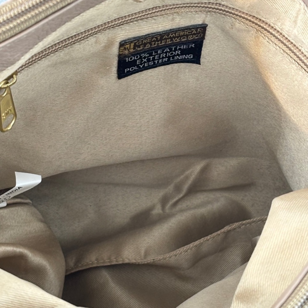Great American Leatherworks Shoulder Crossbody Bag Taupe Leather Gold Hardware - Picture 6 of 13